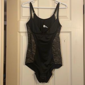 Self Expressions by Maidenform shaping bodysuit, black XL